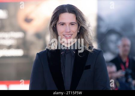 VENEZIA, ITALIA - SETTEMBRE 05: Francesco Panarella partecipa al Red carpet per il film "Enea" alla 80° Mostra Internazionale d'Arte cinematografica di Venezia del settembre Foto Stock