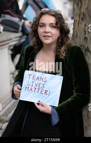 Londra, Regno Unito. 11 ottobre 2023. Dimostrazione dei diritti trans Downing Street Londra Regno Unito credito: Ian Davidson/Alamy Live News Foto Stock