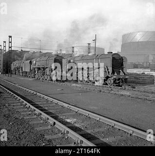 92163 e altri a Birkenhead loco 2 febbraio 1967. Foto Stock