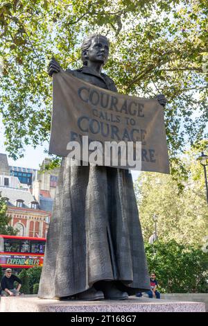 Statua di Dame Millicent Garrett Fawcett (attivista per il suffragio femminile), Parliament Square, City of Westminster, Greater London, England, Regno Unito Foto Stock