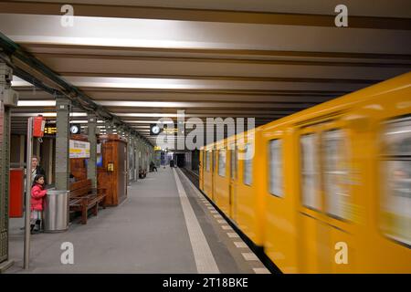 U4, U-Bahnhof Innsbrker Platz, Schöneberg, Berlino, Germania Foto Stock