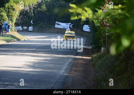 Pesaro , Italia - 06 ott 2023 : Fiat 131 Abarth Rally edizione, sprint race a san bartolo pesaro Foto Stock