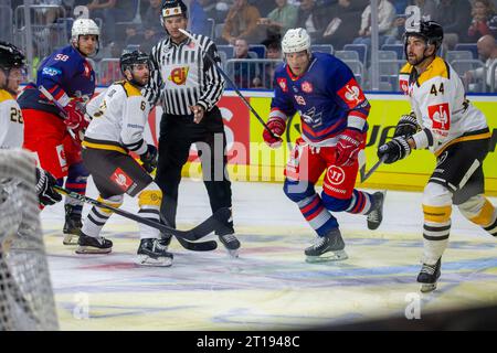 Spielszene Adler Mannheim gegen Rouen Dragons (Champions Hockey League) Foto Stock