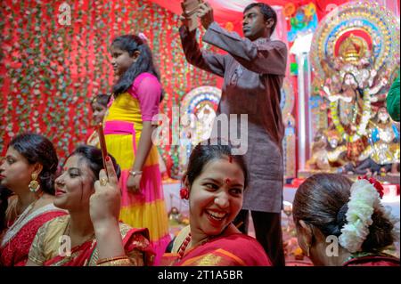 Roma, Torpignattara: Celebrazione della festa indiana di Durga Puja nel quartiere romano di Tor Pignattara Foto Stock