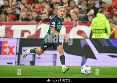 Lens, Francia. 3 ottobre 2023. Leandro Trossard (19) dell'Arsenal raffigurato durante la partita di UEFA Champions League Matchday 2 nel gruppo B nella stagione 2023-2024 tra Racing Club de Lens e Arsenal FC il 3 ottobre 2023 a Lens, in Francia. (Foto di David Catry/Sportpix ) credito: Sportpix/Alamy Live News Foto Stock