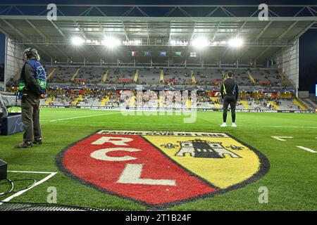 Lens, Francia. 3 ottobre 2023. Immagine raffigurante il logo RCL durante la partita di UEFA Champions League Matchday 2 nel gruppo B nella stagione 2023-2024 tra Racing Club de Lens e Arsenal FC il 3 ottobre 2023 a Lens, Francia. (Foto di David Catry/Sportpix ) credito: Sportpix/Alamy Live News Foto Stock