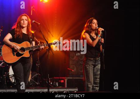 Manchester, Regno Unito. 12/10/2023, Jasmine Jethwa si esibisce a Band on the Wall, Beyond the Music, il 12 ottobre, Manchester, Regno Unito. Crediti: David Bronstein/ Alamy Live News Foto Stock