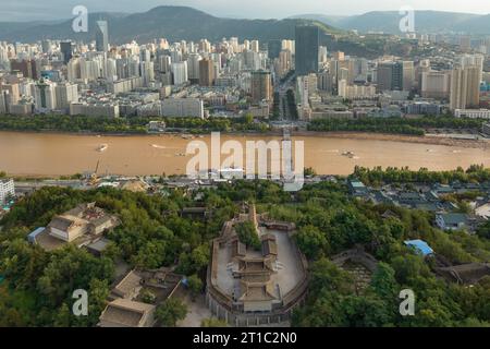 Vista aerea di Lanzhou, capitale della provincia di Gansu in Cina Foto Stock