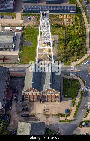 Luftbild, CreativQuartier Fürst Leopold, ehemals Zeche Schacht 2 Fürst-Leopold mit Fördergerüst, Hervest, Dorsten, Ruhrgebiet, Nordrhein-Westfalen, Deutschland ACHTUNGxMINDESTHONORARx60xEURO *** Vista aerea, CreativQuartier Fürst Leopold, ex pozzo di miniera di carbone 2 Fürst Leopold con torretta, Hervest, Dorsten, regione della Ruhr, Renania settentrionale-Vestfalia, Germania ATTENTIONxMINESTHONORARx60xEURO credito: Imago/Alamy Live News Foto Stock