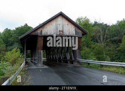 Packard Hill Covered Bridge, Bakers Crossing Conservation area, Lebanon, New Hampshire, USA Foto Stock