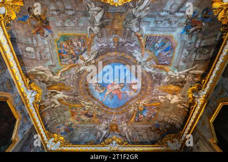 Il Salon di Virtù Patrie. Interno di Palazzo Rosso detto anche Palazzo Brignole sale, è oggi un museo situato in via Garibaldi, nella storica Foto Stock