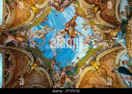 L'Allegoria della Primavera la decorazione ad affresco del secondo piano nobile. All'interno di Palazzo Rosso detto anche Palazzo Brignole sale, è oggi una musa Foto Stock