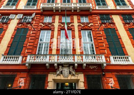 Palazzo Rosso detto anche Palazzo Brignole sale, è oggi un museo situato in via Garibaldi, nel centro storico di Genova. Liguria, Ital Foto Stock