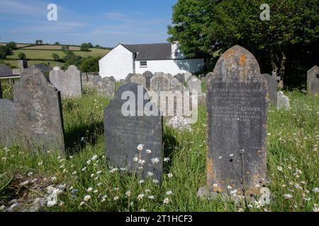 Lapide di Catherine e Samuel Luscombe, morta rispettivamente nel 1883 e nel 1892, St Peter's Church, Ugborough, Devon, Inghilterra, REGNO UNITO Foto Stock