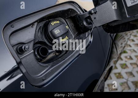 Errore di infusione di carburante AdBlue nel sistema adblue della vettura Foto Stock