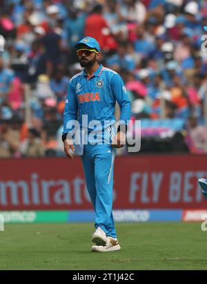 Ahmeddabad, Gujarat, INDIA. 14 ottobre 2023. ICC Men's Cricket World Cup INDIA 2023: I.INDIA VS PAKISTAN : India vince il lancio e decide di schierarsi.PAKISTAN 156 per 3 (Credit Image: © Seshadri Sukumar/ZUMA Press Wire) SOLO EDITORIALE! Non per USO commerciale! Crediti: ZUMA Press, Inc./Alamy Live News Foto Stock