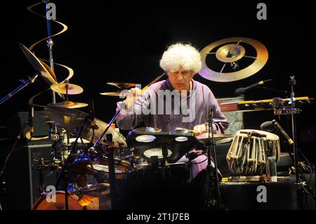 Der indische Perkussionista Trilok Gurtu. Percussionista indiano Trilok Gurtu. Essen NRW DEUDEGERMANYDEUTSCHLANDALLEMAGNE credito: Imago/Alamy Live News Foto Stock