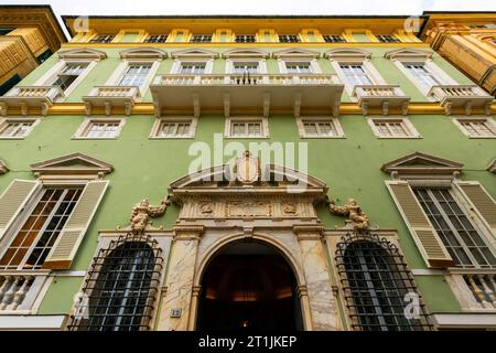 Facciata del Palazzo Baldassarre Lomellini (altri nomi sono palazzo di Cristoforo Spinola o palazzo Campanella), Genova, Liguria, Italia. Il palazzo Foto Stock