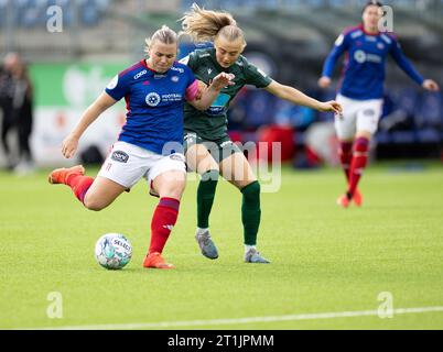 Oslo, Norvegia. 14 ottobre 2023. Oslo, Norvegia, 14 ottobre 2023: Ingibjorg Siguroardottir (11 Valerenga) tira la palla durante la partita di campionato Toppserien tra Valerenga e Avaldsnes all'Intility Arena di Oslo (Norvegia) (Ane Frosaker/SPP) credito: SPP Sport Press Photo. /Alamy Live News Foto Stock