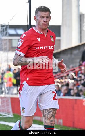 Wrexham, Regno Unito. 14 ottobre 2023. James McClean 23# del Wrexham Association Football Club, durante il match di Sky Bet League 2 Wrexham vs Salford City a Stok CAE Ras, Wrexham, Regno Unito, 14 ottobre 2023 (foto di Cody Froggatt/News Images) a Wrexham, Regno Unito il 10/14/2023. (Foto di Cody Froggatt/News Images/Sipa USA) credito: SIPA USA/Alamy Live News Foto Stock