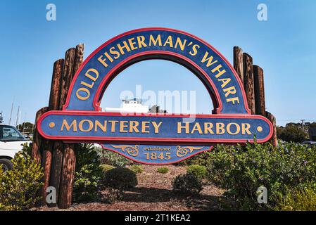 Insegna Old Fisherman's Wharf a Monterey Harbor, California Foto Stock