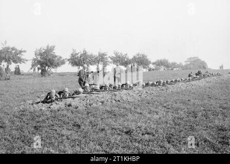 L'Imperial esercito tedesco 1890 - 1913 fanteria tedesca radicata durante le manovre del 1902. Foto Stock