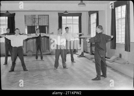 Riabilitazione di soldati britannici dalla Normandia - il lavoro di Robert Jones e Dame Agnes Hunt Orthopedic Hospital, Oswestry, Shropshire, Inghilterra, Regno Unito, 1944. Foto Stock