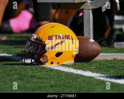 Daytona Beach, Florida, Stati Uniti. 14 ottobre 2023. Casco Bethune Cookman 1a partita di football NCAA tra i Texas Southern Tigers e i Bethune Cookman Wildcats al Daytona Stadium di Daytona Beach, Florida. Romeo T Guzman/Cal Sport Media/Alamy Live News Foto Stock