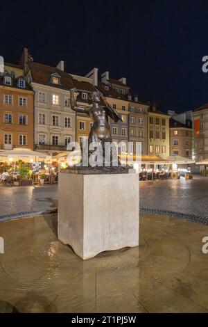 Piazza del mercato della città vecchia, Rynek Starego Miasta, Varsavia, Polonia Foto Stock