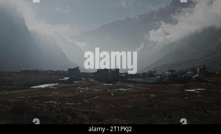 Villaggio di Langtang nella Langtang Valley, ricostruito dopo il terremoto, Nepal, Asia Foto Stock