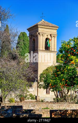Architettura islamica nel Palazzo dell'Alhambra e nel complesso della Fortezza, Granada, Spagna Foto Stock