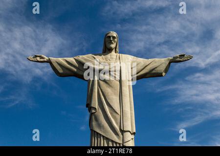 Rio de Janeiro, Brasile, agosto 2022. Dettaglio della statua del Cristo Redentore sul monte Corcovado a Rio de janeiro, Brasile. Simbolo della città Foto Stock