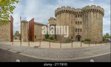 Veduta dei bastioni del Castello dei Duchi d'Aleno Foto Stock