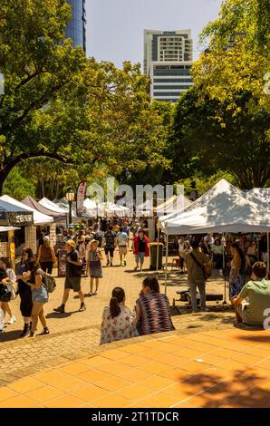 Mercatini del fine settimana nei Giardini Botanici della città, CBD, Brisbane, Queensland, Australia Foto Stock