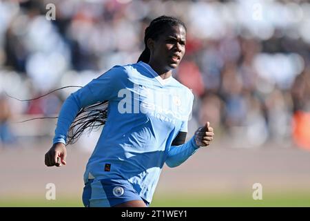 Manchester, Regno Unito. 15 ottobre 2023. Khadija Shaw del Manchester City Women durante la fa Women's Super League match all'Academy Stadium di Manchester. Il credito fotografico dovrebbe leggere: Ben Roberts/Sportimage Credit: Sportimage Ltd/Alamy Live News Foto Stock