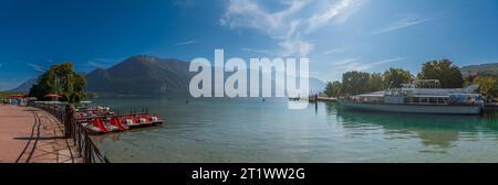 Le rive del lago di Annecy, in alta Savoia, Francia Foto Stock