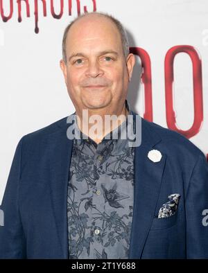 New York, New York, USA. 15 ottobre 2023. Brad Oscar partecipa alla celebrazione della 100a esibizione di Little Shop of Horrors al Bryant Park Grill di New York il 15 ottobre 2023 (Credit Image: © Lev Radin/ZUMA Press Wire) SOLO PER USO EDITORIALE! Non per USO commerciale! Crediti: ZUMA Press, Inc./Alamy Live News Foto Stock