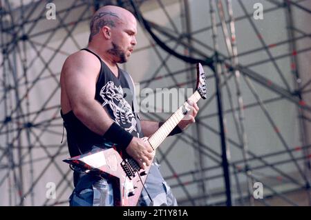 Milano Italia 1996-07-10 : il chitarrista Kerry King della band Slayer durante il concerto al Parco Acquatica Foto Stock