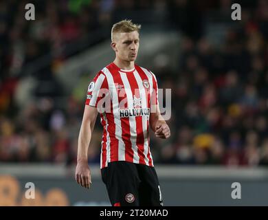 Ben Mee di Brentford - Brentford / AFC Bournemouth, Premier League, Brentford Community Stadium, Londra, Regno Unito - 14 gennaio 2023 solo per uso editoriale - si applicano restrizioni DataCo Foto Stock