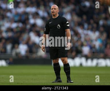 Arbitro, Simon Hooper. - Tottenham Hotspur contro Leicester City, Premier League, Tottenham Hotspur Stadium, Londra, Regno Unito - 17 settembre 2022. Solo per uso editoriale - si applicano le restrizioni DataCo Foto Stock