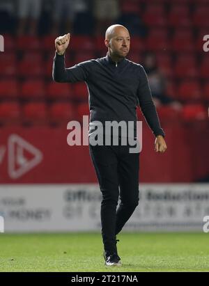 Ben Garner Manager del Charlton Athletic festeggia a tempo pieno. - Charlton Athletic contro Plymouth Argyle, Sky Bet League One, The Valley, Charlton, Regno Unito - 16 agosto 2022 solo per uso editoriale - si applicano restrizioni DataCo Foto Stock