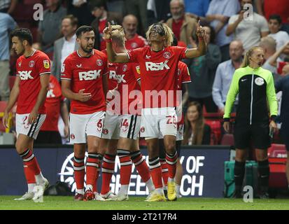 GOL 3-0, Sean Clare del Charlton Athletic goal Celebration dopo aver segnato per mettere il Charlton Athletic 3-0 in vantaggio. - Charlton Athletic contro Plymouth Argyle, Sky Bet League One, The Valley, Charlton, Regno Unito - 16 agosto 2022 solo per uso editoriale - si applicano restrizioni DataCo Foto Stock