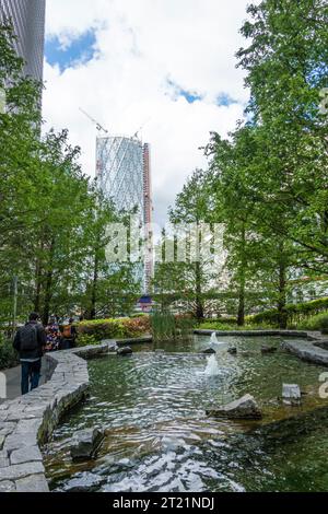 Fontane a Jubilee Park, Canary Wharf, Londra Foto Stock