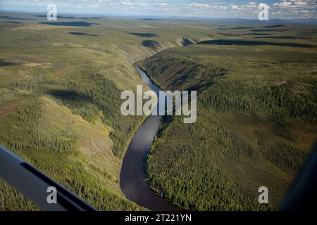 38930. Soggetti: Kanuti National Wildlife Refuge; KNWR; ricreazione; turismo; paesaggi; osservazione della fauna selvatica; Tundra; fiumi e ruscelli; Scenics. . 1998 - 2011. Foto Stock