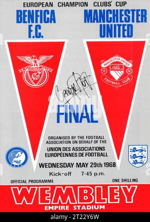 Autografato programma finale di Coppa Europa 1968, Man Utd vs Benfica, firmato da George Best, Wembley Stadium Foto Stock