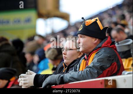 Wolves football tifosi emotivi - Sky Bet Football League One - Wolverhampton Wanderers contro Notts County 15/02/2014 Foto Stock