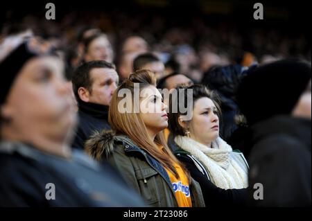 Wolves football tifosi emotivi - Sky Bet Football League One - Wolverhampton Wanderers contro Notts County 15/02/2014 Foto Stock