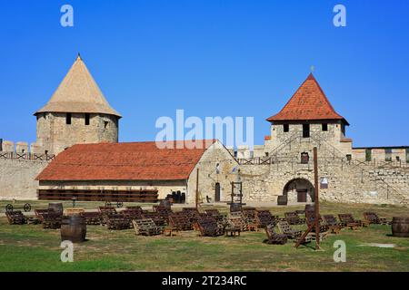 Il bailey (cortile interno) della fortezza Tighina del XV secolo a Bender (Transnistria), Moldavia Foto Stock