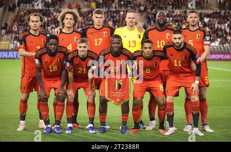 Bruxelles, Belgio. 16 ottobre 2023. Arthur Theate belga, Wout Faes belga, Charles De Ketelaere belga, Matz Sels portiere belga, Romelu Lukaku belga, Jan Vertonghen belga, Orel Mangala belga, Timothy Castagne belga, il belga Johan Bakayoko, il belga Youri Tielemans e il belga Yannick Carrasco posano per il fotografo in una partita di calcio tra la nazionale belga Red Devils e la Svezia, domenica 15 ottobre 2023 a Bruxelles, partita 7/8 nel gruppo F delle qualifiche Euro 2024. BELGA PHOTO VIRGINIE LEFOUR Credit: Belga News Agency/Alamy Live News Foto Stock