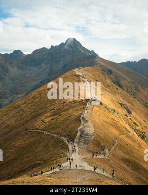 Vista dei monti Tatra da Kasprowy Wierch, Zakopane, Polonia Foto Stock